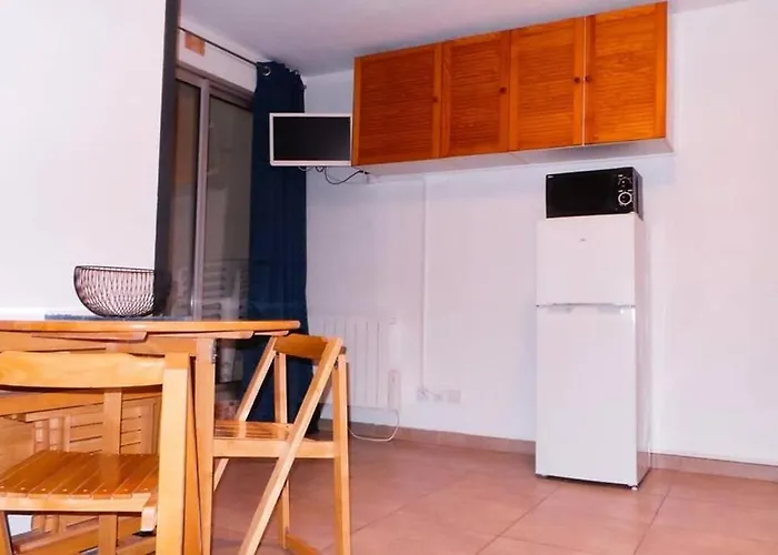 F2 Entier Canet Vue Mer // Balcon + Parking